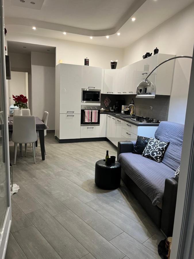 Holiday Home Un Posto Solare Naples Luaran gambar