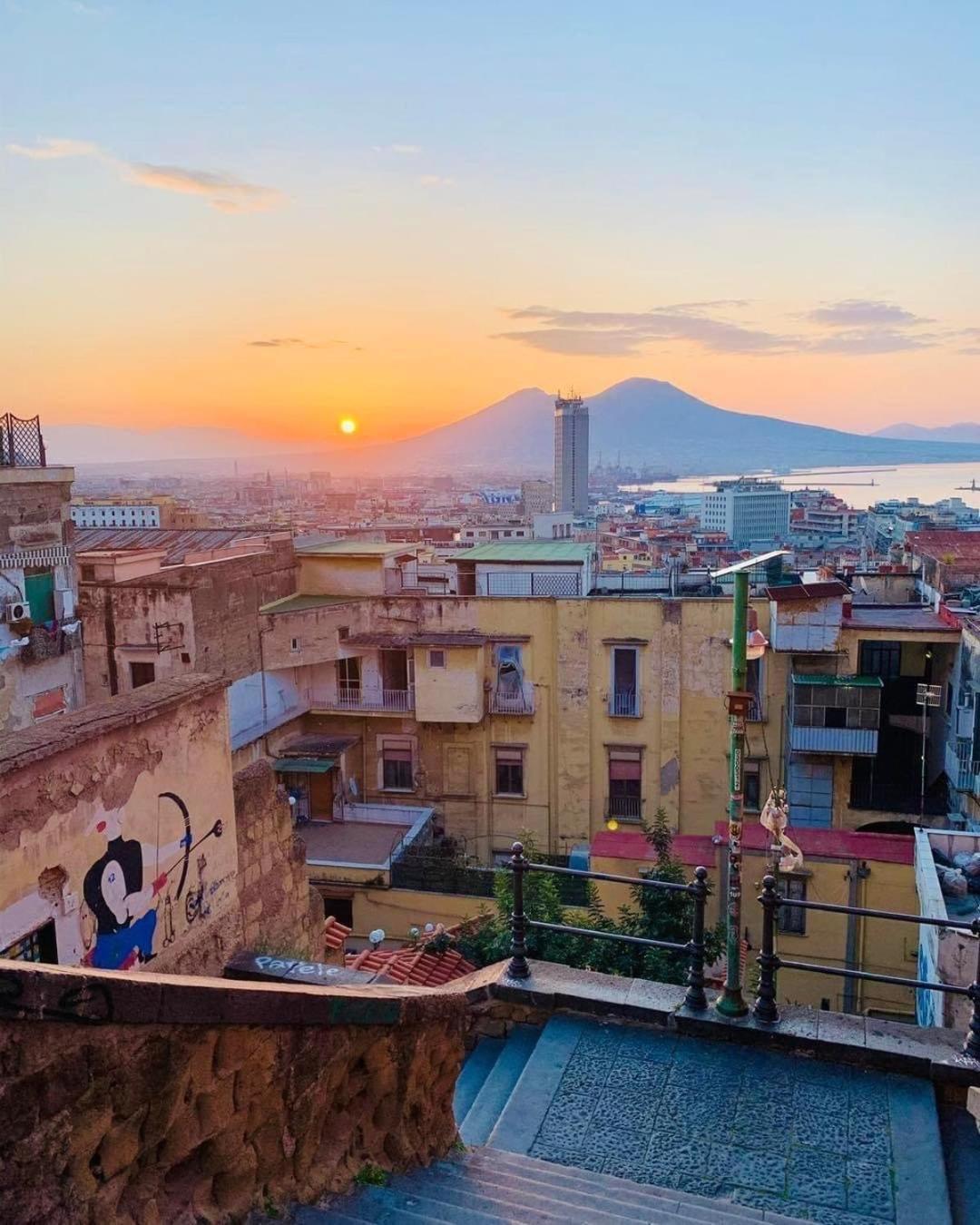 Holiday Home Un Posto Solare Naples Luaran gambar