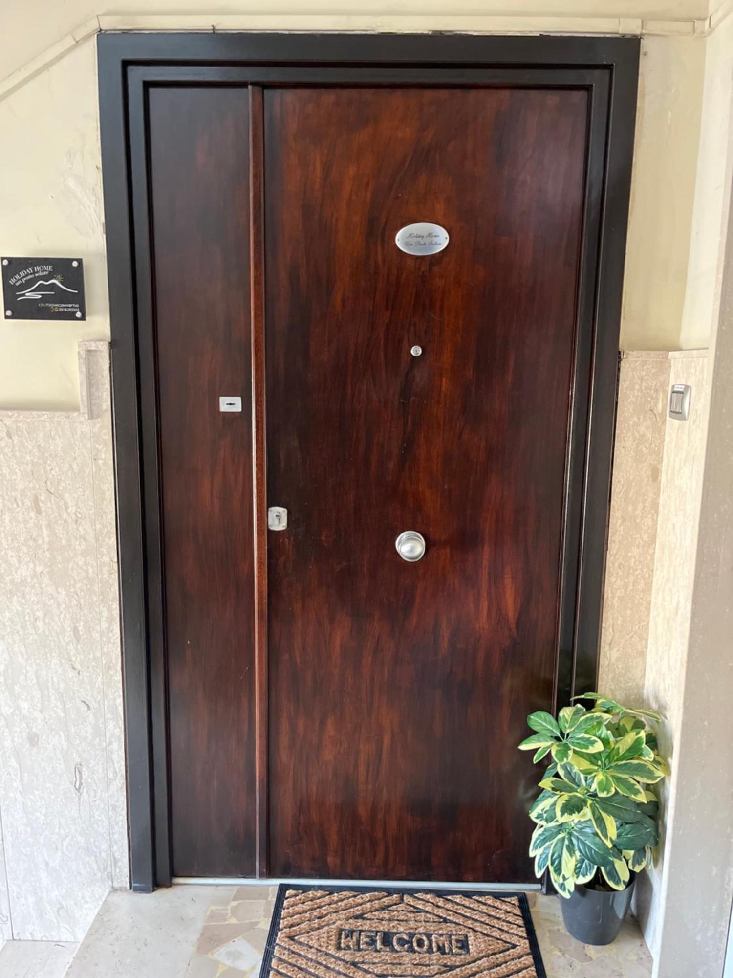 Holiday Home Un Posto Solare Naples Luaran gambar